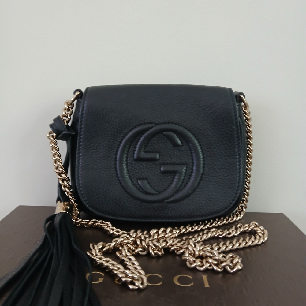 SOLD Gucci Black Soho Disco Leather Crossbody Bag with Gold Chain